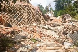 Pemkab Purwakarta relokasi warga terdampak tanah bergerak