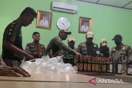 Satpol PP Cianjur mengajukan sanksi lebih berat bagi penjual miras