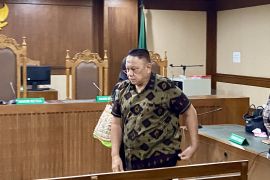 Purn. TNI AD divonis 9 dan 6 tahun penjara dalam dua kasus kredit fiktif