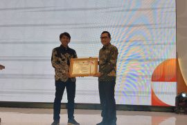 Selamatkan warga di Korsel, Sugianto diganjar penghargaan Menteri P2MI