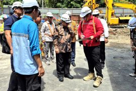 Mendikdasmen tinjau  pembangunan Sekolah Indonesia Kuala Lumpur