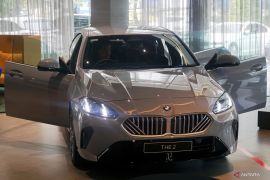 Peluncuran dua model BMW terbaru di Surabaya
