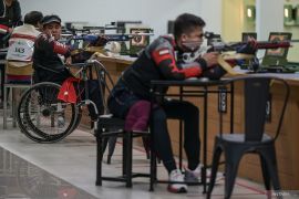 Para menembak sumbang perak dan perunggu di hari ketiga