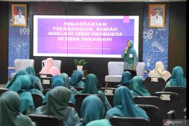 Kabupaten Bekasi gelar lomba bertajuk 'Aku Hatinya PKK' manfaatkan pekarangan