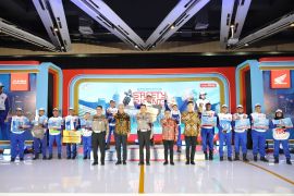 Edukasi berkendara jadi prioritas, para jagoan safety riding honda diuji keahliannya