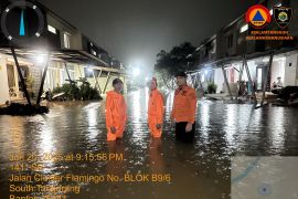 Sejumlah pemukiman warga di Tangsel terendam banjir 1,8 meter