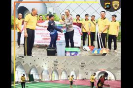 Polda Babel gelar baksos religi jelang HUT Ke-79 Bhayangkara, bersih tempat ibadah hingga beri bantuan