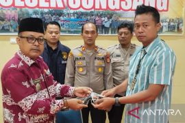Polres Banyuasin terima penyerahan senjata api rakitan dari warga