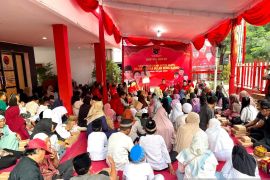 PDIP-Bamusi Surabaya berikan santunan kepada 124 anak yatim