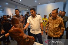 Karya-karya Arby Samah sebuah penghargaan mendalam terhadap sosok perempuan