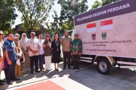 Wali Kota Fadly Amran lepas ekspor perdana L'ile Chocolate ke Singapura