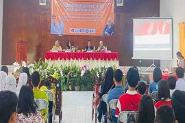 Cegah generasi muda hamil dini, Pemkab Bartim gelar edukasi seksual