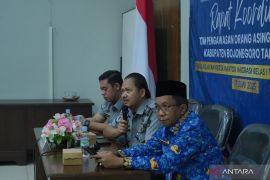 Kantor Imigrasi Tanjung Perak gencarkan literasi keimigrasian