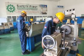 Disdikbud Kalbar memperkuat kompetensi SMK agar terserap dunia kerja