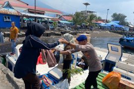 Polairud Polda Malut edukasi penumpang soal keselamatan laut
