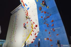 FPTI sends elite climbers to IFSC World Cup