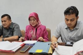 122 magister di Universitas Kader Bangsa Palembang tolak pembatalan gelar S2