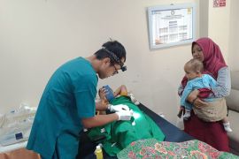 PLN UP3 Metro melalui YBM gelar khitanan massal