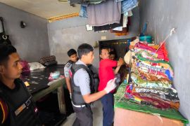 Lapas Talu geledah kamar hunian dan tes urine warga binaan