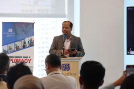 Pakar: Negara di dunia harus cegah eskalasi konflik Iran-Israel 