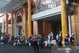 Usai diteror bom, PPIH pastikan kondisi jamaah haji asal Jember sehat