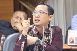 Wakil Ketua DPRD Banjarbaru minta Lisa Halaby-Wartono perkuat tiga sektor