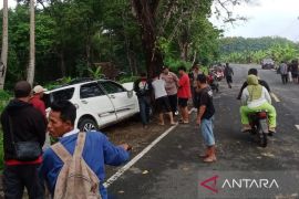 Polisi dalami laka tunggal sebabkan tiga tewas di Cianjur