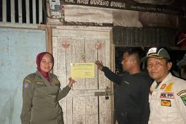 Tim gabungan tertibkan 15 kafe ilegal di Padang Pariaman