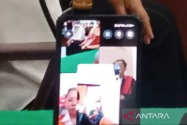 Produksi jamu gosok palsu, pemilik  UD Lion didakwa langgar hak merek tanpa izin