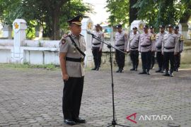 Sambut Hari Bhayangkara Ke-79 Polres Langkat ziarah dan tabur bunga