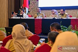 Pemprov Gorontalo melaporkan progres realisasi lima program prioritas