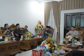 PT Semen Padang usung kaliandra dan maggot, menjawab tantangan Padang Rancak