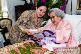 Puan bicara soal keteladanan Meri Hoegeng sebagai sosok istri pejabat