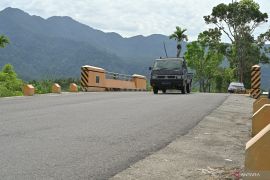 Jembatan Kurambik diresmikan Gubernur Mahyeldi, masyarakat merasa sangat terbantu