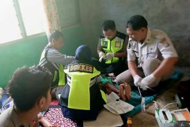 Polres Natuna gelar layanan sunat gratis sambut Hari Bhayangkara