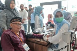 Pemkab Majalengka menggelar operasi katarak gratis bagi 135 warga