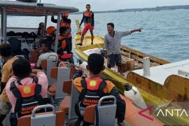 Dua nelayan Mentok yang hilang kontak di perairan Pekajang ditemukan selamat