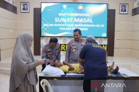Sambut ulang tahun Bhayangkara ke-79, Polres Pasaman gelar sunatan massal