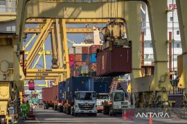 Target penerimaan bea dan cukai naik jadi 1,30 persen di RAPBN 2026