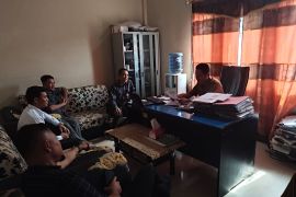 Bawaslu Labura sinkronkan data pemilih dengan Disdukcapil