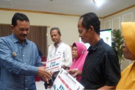 Pemkot Madiun salurkan bansos renovasi 91 RTLH dan 55 jambanisasi