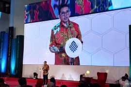 Menbud: Taufiq Ismail sebagai Bapak Sastra Indonesia