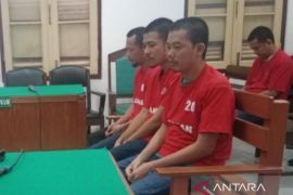 Tiga pemuda asal Aceh terdakwa kurir 151 kg ganja terancam dihukum mati
