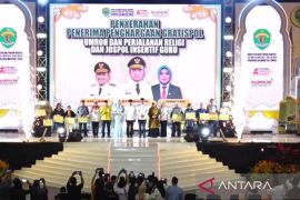 Kaltim salurkan  perjalanan religi gratis ribuan penjaga rumah ibadah