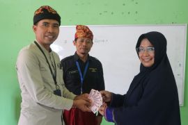 Warga Lombok Timur diminta aktifkan KTP digital