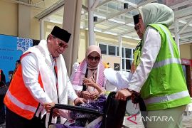 Suasana haru sambut kedatangan jamaah haji Kotim