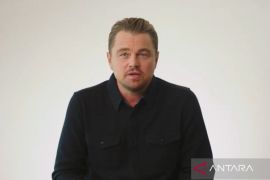Leonardo DiCaprio Hadiri Pernikahan Jeff Bezos, Jadi Tamu Spesial Bareng Kekasih