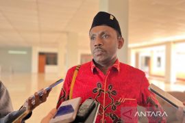 DPRK Manokwari lindungi pelaku ekonomi OAP dengan empat perda