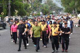 Wako Fadly Amran hadiri kegiatan olahraga bersama sambut Hari Bhayangkara ke-79