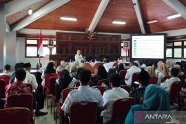 Kudus integrasikan kurikulum lingkungan  hidup menuju sekolah Adiwiyata